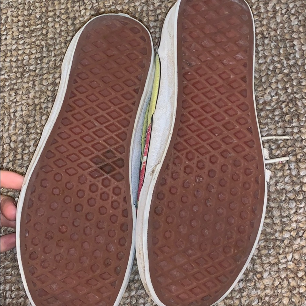 Vans - Picture 2 of 3